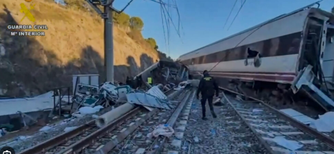 Una decena de víctimas se persona en el juzgado por el accidente ferroviario de Adamuz: “A mi hijo lo mataron, no hay otras palabras”