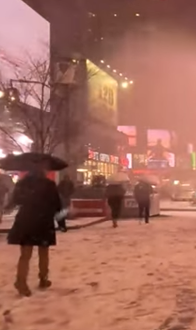 Nueva York se blinda ante la tormenta del siglo: estado de emergencia y ciudad paralizada por la nieve