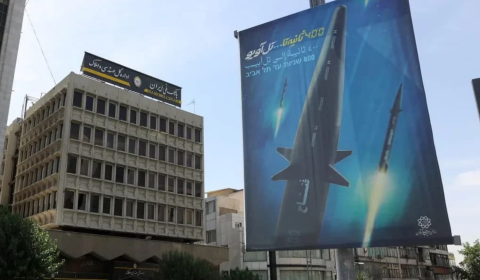 Prosiguen las protestas contra la represi&oacute;n islamista en Ir&aacute;n