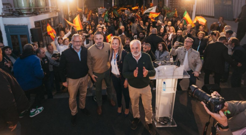 Santiago Abascal acusa a Aznar de &ldquo;mentir" y de "difamar a Vox"