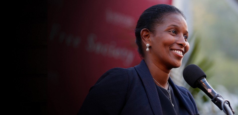 Ayaan Hirsi Ali: "No hay ning&uacute;n principio m&aacute;s degradante y deshumanizador para las mujeres que la ley isl&aacute;mica"