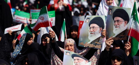 Trump dice que Ir&aacute;n quiere un acuerdo; Israel dice que quedan tres semanas de guerra; Teher&aacute;n dispara 700 misiles y no dice nada