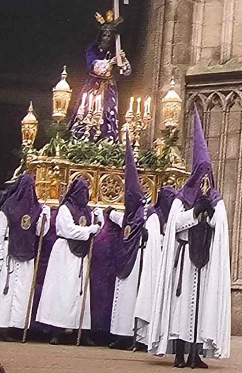 La Cofrad&iacute;a de Jes&uacute;s Nazareno recupera la procesi&oacute;n de Viernes Santo en San Sebasti&aacute;n