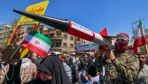 Trump dice "paz", Ir&aacute;n dice "mentira", Israel dice "seguimos bombardeando" y el mundo no sabe a qui&eacute;n creer