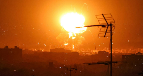 Grietas en el r&eacute;gimen iran&iacute;, un hotel en llamas en Beirut y la guerra llega a Oslo