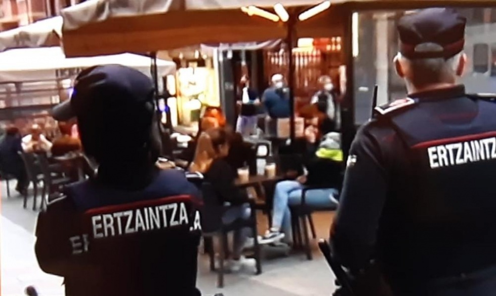 Agentes de la Ertzaintza (Irekia)