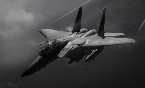 Un F-15 estadounidense derribado sobre Ir&aacute;n; un tripulante rescatado, el segundo en paradero desconocido; Ir&aacute;n rechaza una propuesta de alto el fuego de 48 horas; las negociaciones siguen estancadas