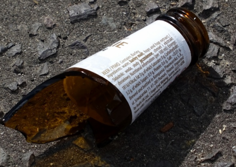Detenido un magreb&iacute; tras agredir con una botella rota a su v&iacute;ctima y amenazar a varios agentes de la Ertzaintza