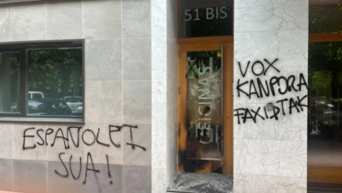 Nuevos ataques proetarras a la sede de Vox en Vitoria