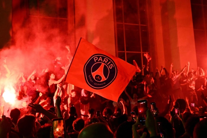 Celebración en París (YouTube)