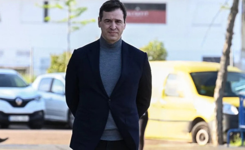 El hermano de Pedro Sánchez vivía en Moncloa mientras fingía residir en Portugal para pagar menos impuestos