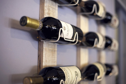 España se desengancha del vino: el consumo interior roza su mínimo histórico