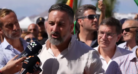 Santiago Abascal:  "Nos oponemos a la invasión migratoria venga como venga"