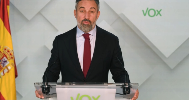 Declaraci&oacute;n institucional de Santiago Abascal: "Es la izquierda islamista, aliada de Pedro S&aacute;nchez, quien est&aacute; destruyendo Francia"